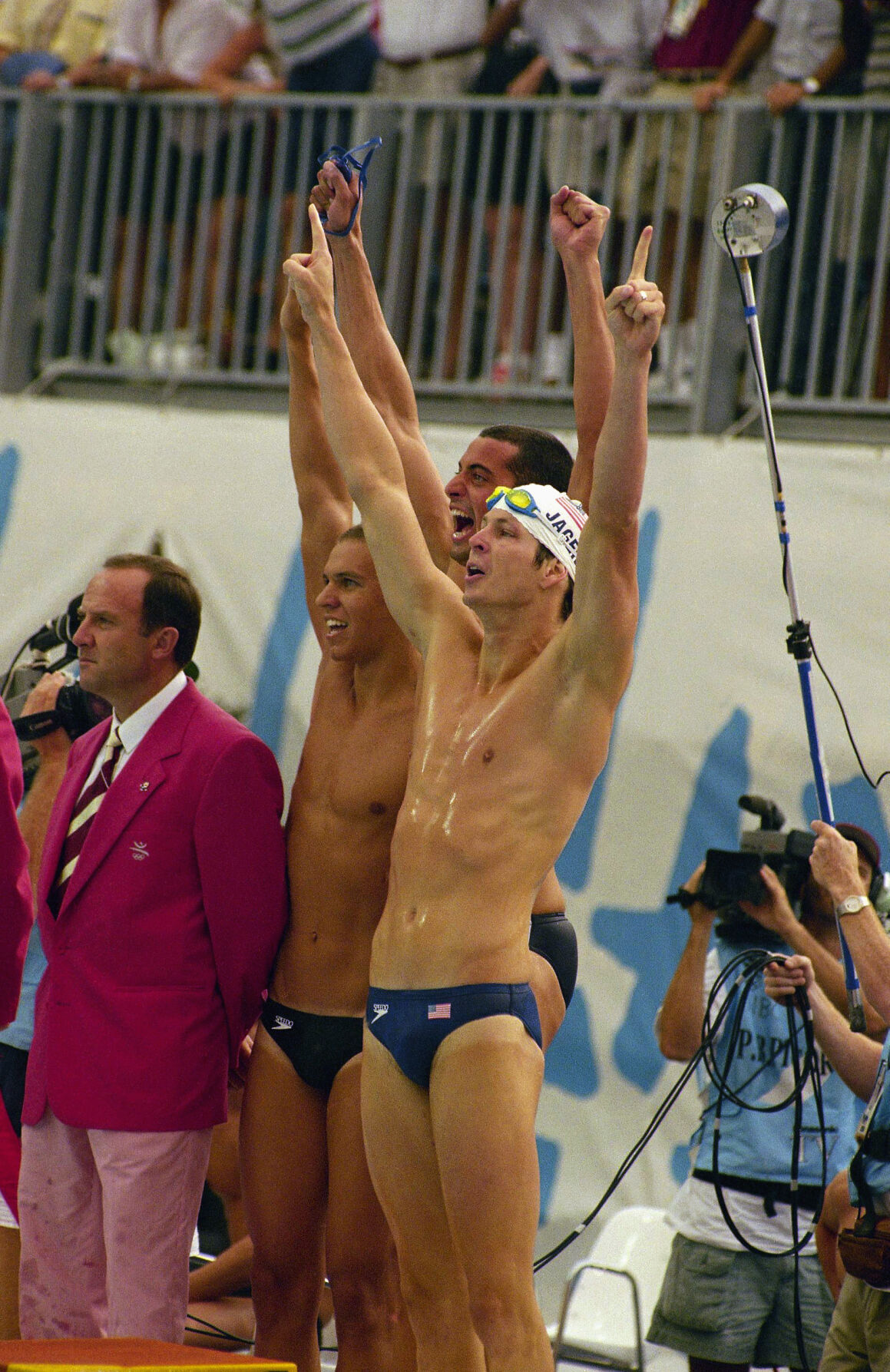 1992: US 400-meter freestyle relay team wins gold